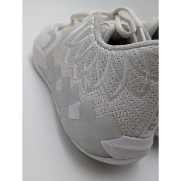 PUMA MB.01 Lo Team Colors - Triple White - Size 10.5 - Pure Money- Metallic Melo - Picture 9 of 9